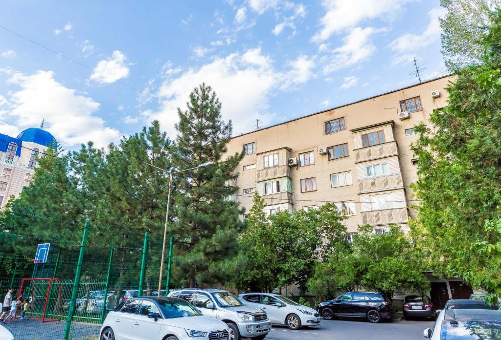 Medeu District Apartment | Однокомнатная квартира Самал 3