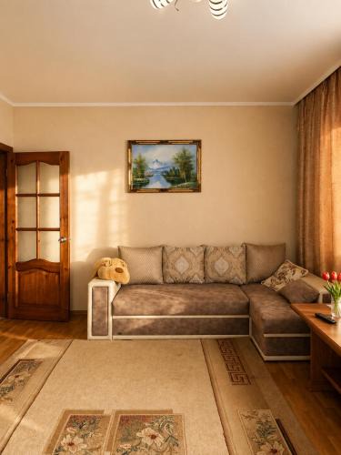 Oskemen Apartment | Посуточно 3х комнатная квартира