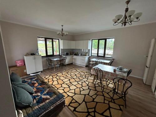 Saty House | Kolsai Terrassa