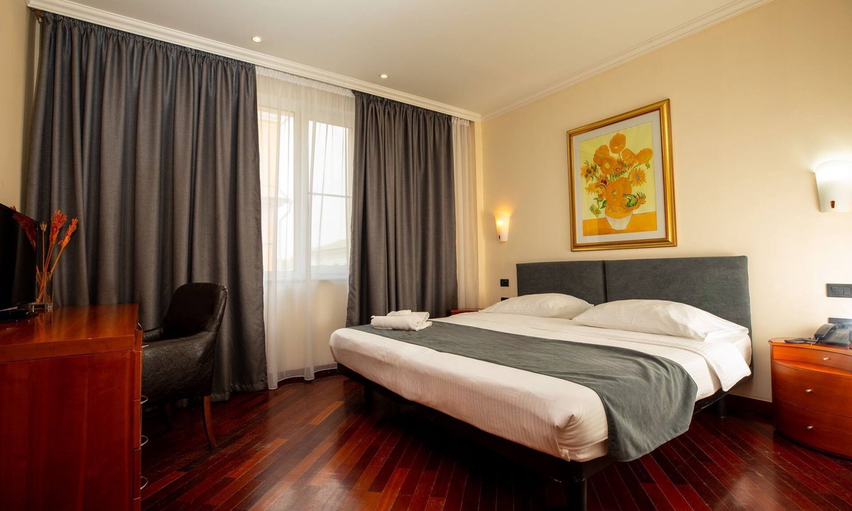 Uralsk Hotel | Pushkin Hotel