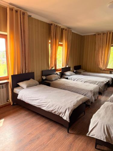 Kaskelen Hotel | Safari Stop Hostel