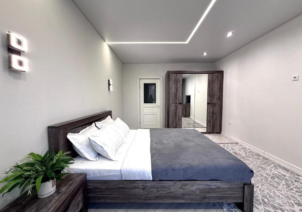 Medeu District Apartment | Spacious design Raimbek4 Residence, next to metro & drinking water as a gift