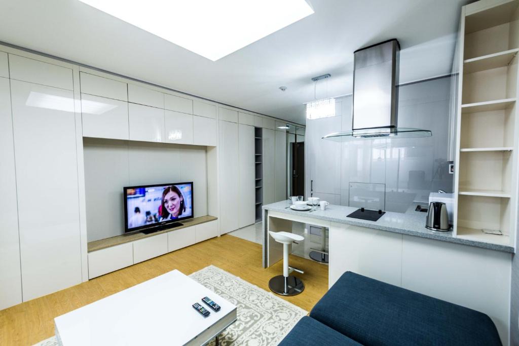 Almaty District Apartment | The Аddress Highvill 1