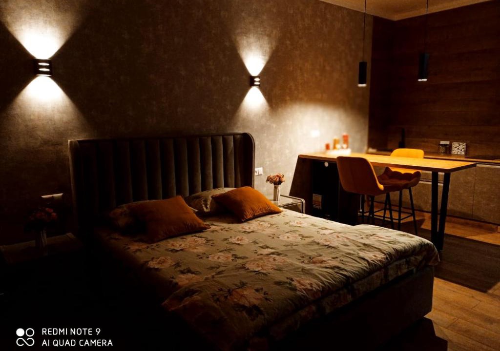 Uralsk Apartment | Yellow Apartment