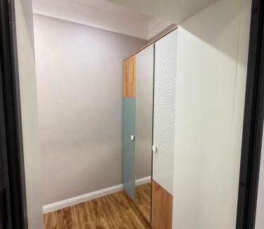 Almaty District Apartment | ЖК Молодежный рядом Нурлы-Жол и станция ЛРТ, ЖД Вокзал