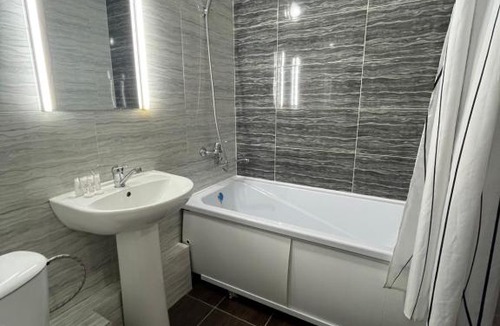 Almaty District Apartment | Крыша
