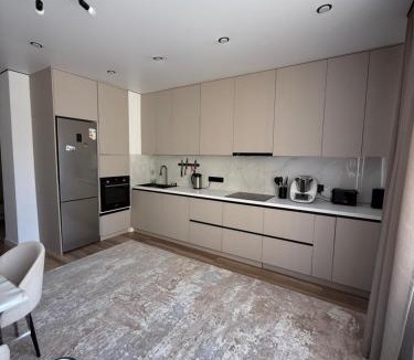 Nur-Sultan Apartment | Новая уютная 3 комнатная квартира в районе Пирамиды