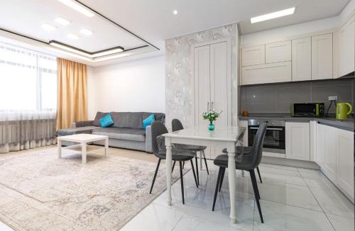 Nur-Sultan Apartment | Светлые апартаменты с прекрасным видом на достопримечательности
