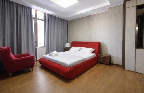 Almaty District Apartment | 12эт ШИКАРНЫЙ ВИД на Хазрет Султан,с 2мя кроватями,раскладной диван, 2 санузла