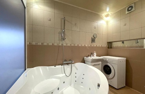 Petropavlovsk Apartment | 2-х комн квартира с двухместным джакузи
