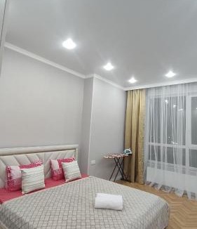 Almaty District Apartment | 3х комнатная квартира в районе вокзала Нурлы жол
