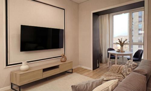 Almaty Apartment | City Lux Aparts 70m Designer Apartment, Mountain View