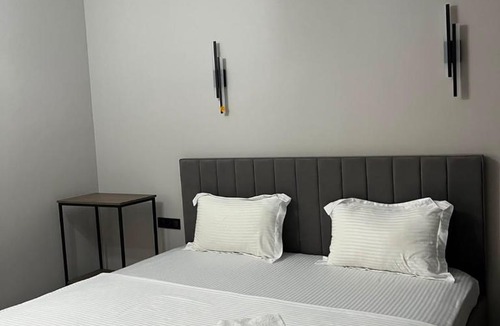Aktobe House | Konak House