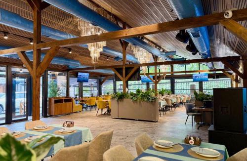 Medeu District Hotel | Radamis Hotel & Restaurant