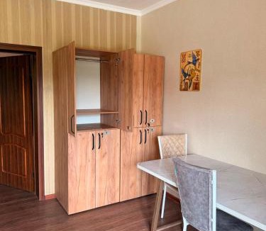 Kaskelen Hotel | Safari Stop Hostel