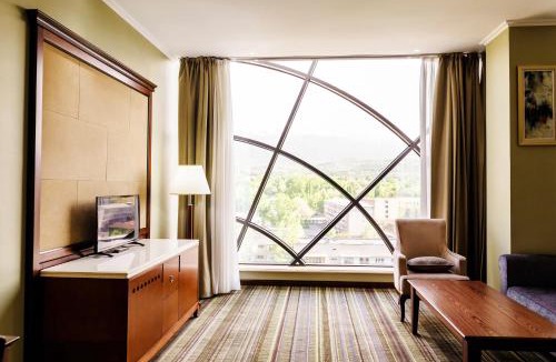 Medeu District Hotel | Shera Inn Hotel