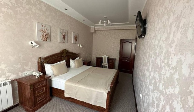 Altyn Adam Hotel