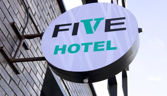 Five Hotel