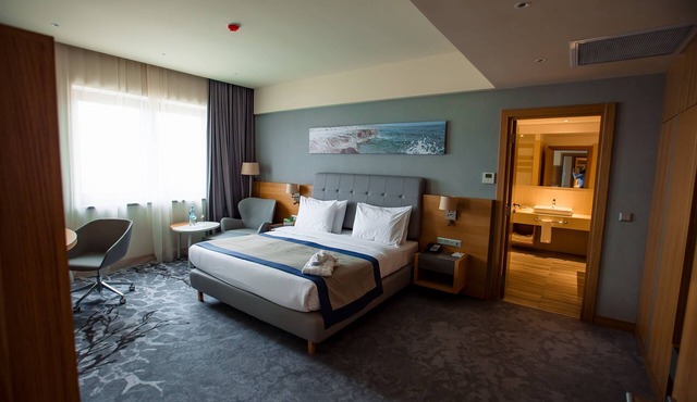 Holiday Inn Aktau - Seaside by IHG