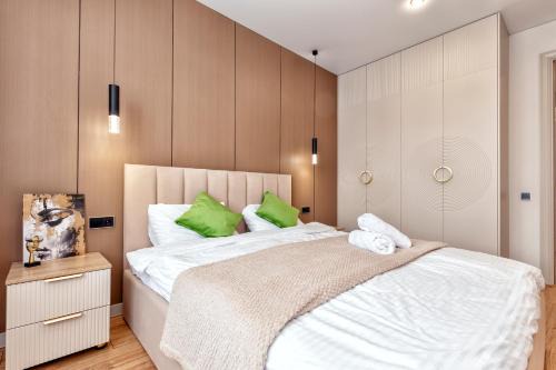 Luxe Apartments по Турану район Хан-Шатыра