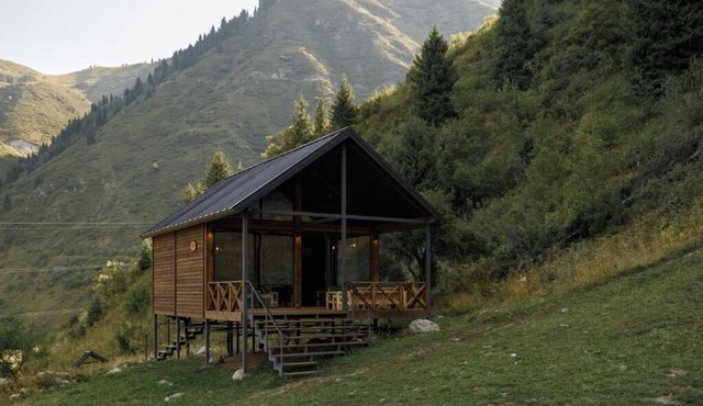 Pana Ayusai