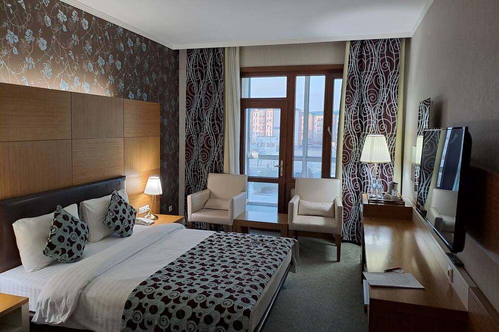 Aktau Hotel | Grand Nur Plaza Hotel Convention Center