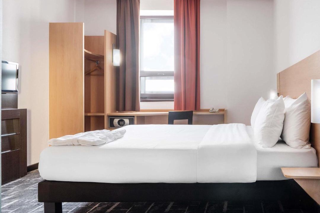 Almaty District Hotel | Ibis Astana