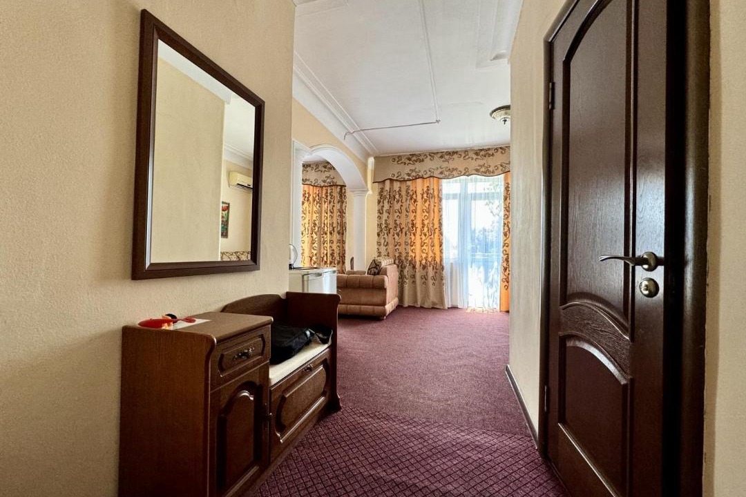 Taraz Hotel | Hotel Zhambyl