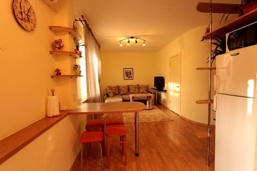 Almaty Apartment | Nadezhda Apartments on the Nauryzbai Batyr 68