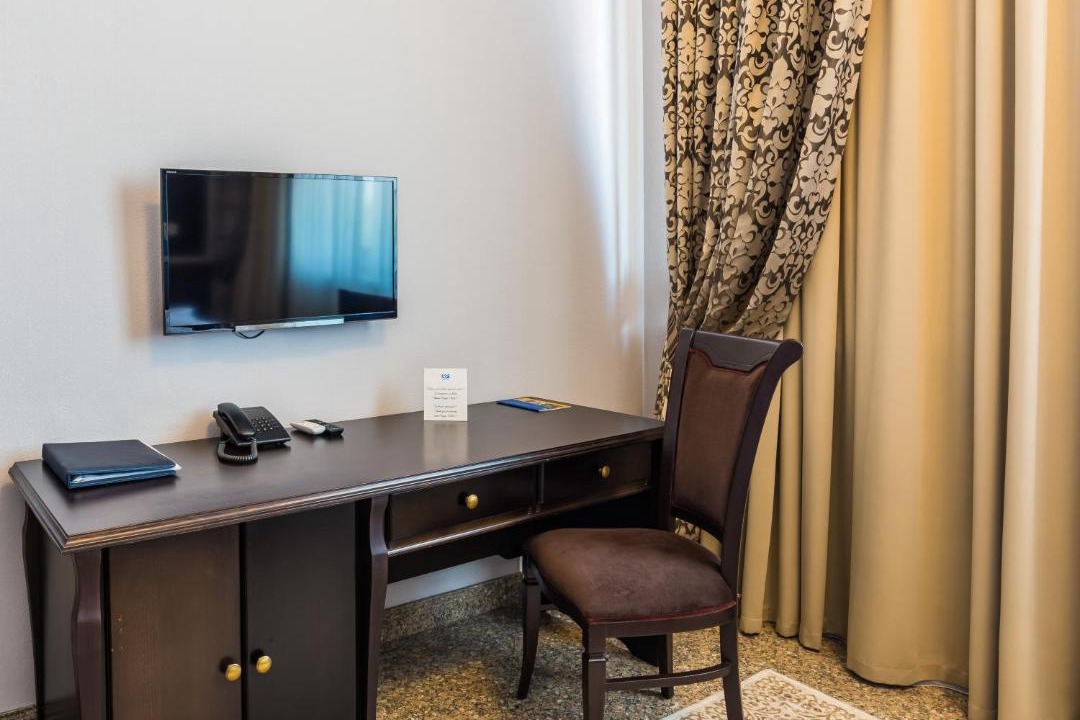 Kaztsik Hotel | Royal Park Hotel