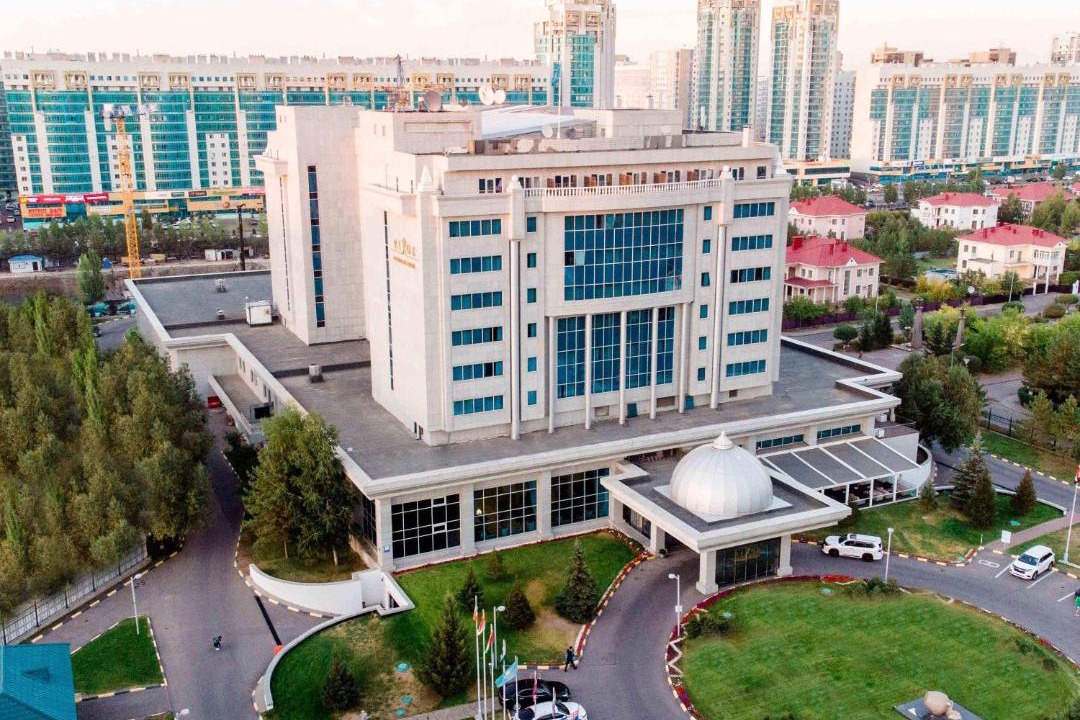 Photo of Buildings in Yesil District