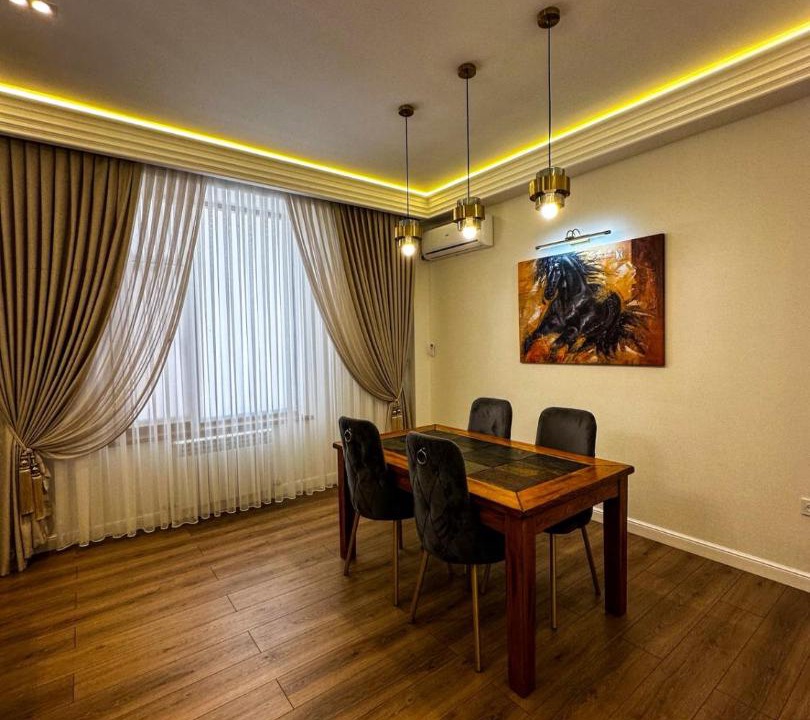 Photo of Livingroom in Turkestan