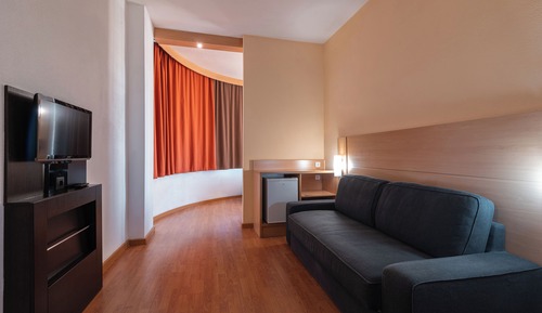 Luxury Room, Multiple Beds, City View