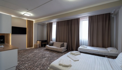 Luxury Suite