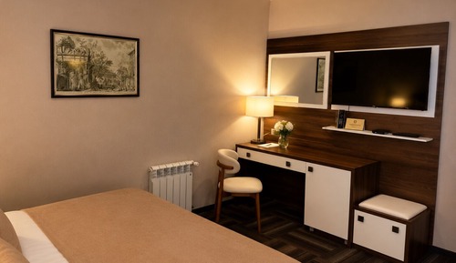 Deluxe Studio