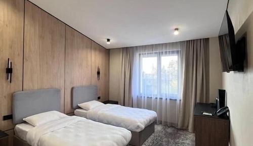 Basic Twin Room, City View