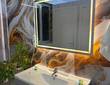 Twin Room with Shower