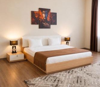 Deluxe Queen Suite