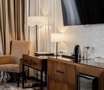 Superior Double or Twin Room with Mountain View
