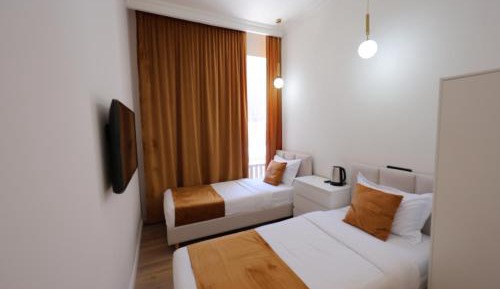 Twin Room with Private Bathroom