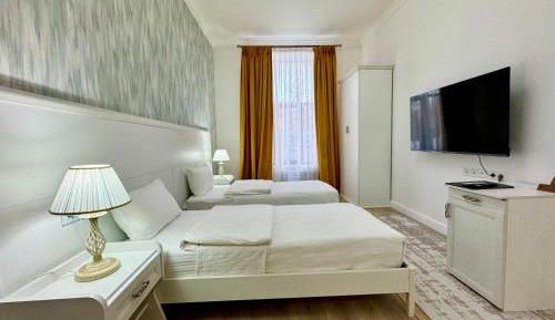 Twin Room with Bathroom