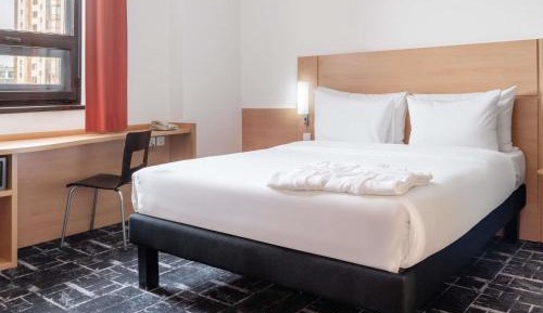 Suite with City View