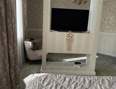 Deluxe Double Room with Shower