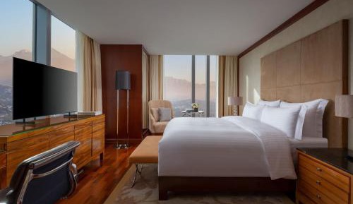 Elite Corner room 