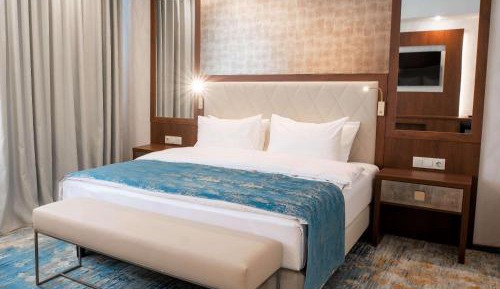 Premier King Room