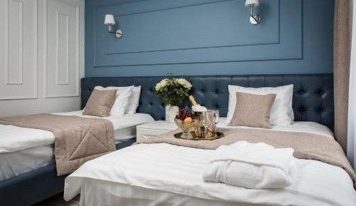 Deluxe Queen Room with Two Queen Beds