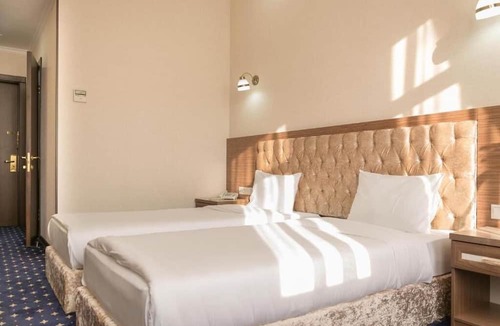Turkestan Hotel | Hotel Khanaka
