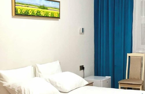 Nur-Sultan Hotel | QUL-Khadisha