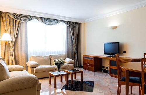 Atyrau Hotel | River Palace Hotel