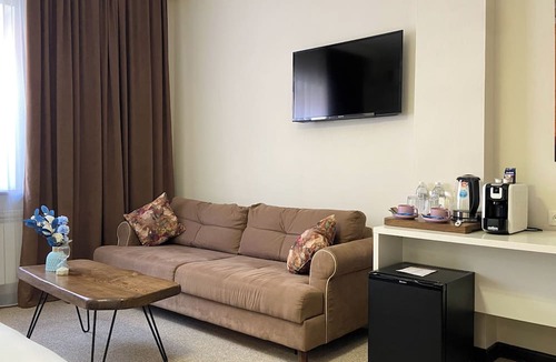 Medeu District Hotel | Keremet Hotel